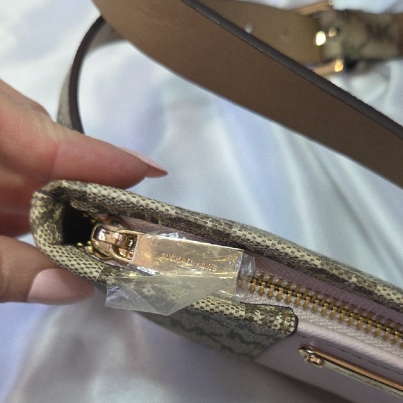 Michael Kors Monogram Beige and Light Pink Clutch - Picture 3 of 9